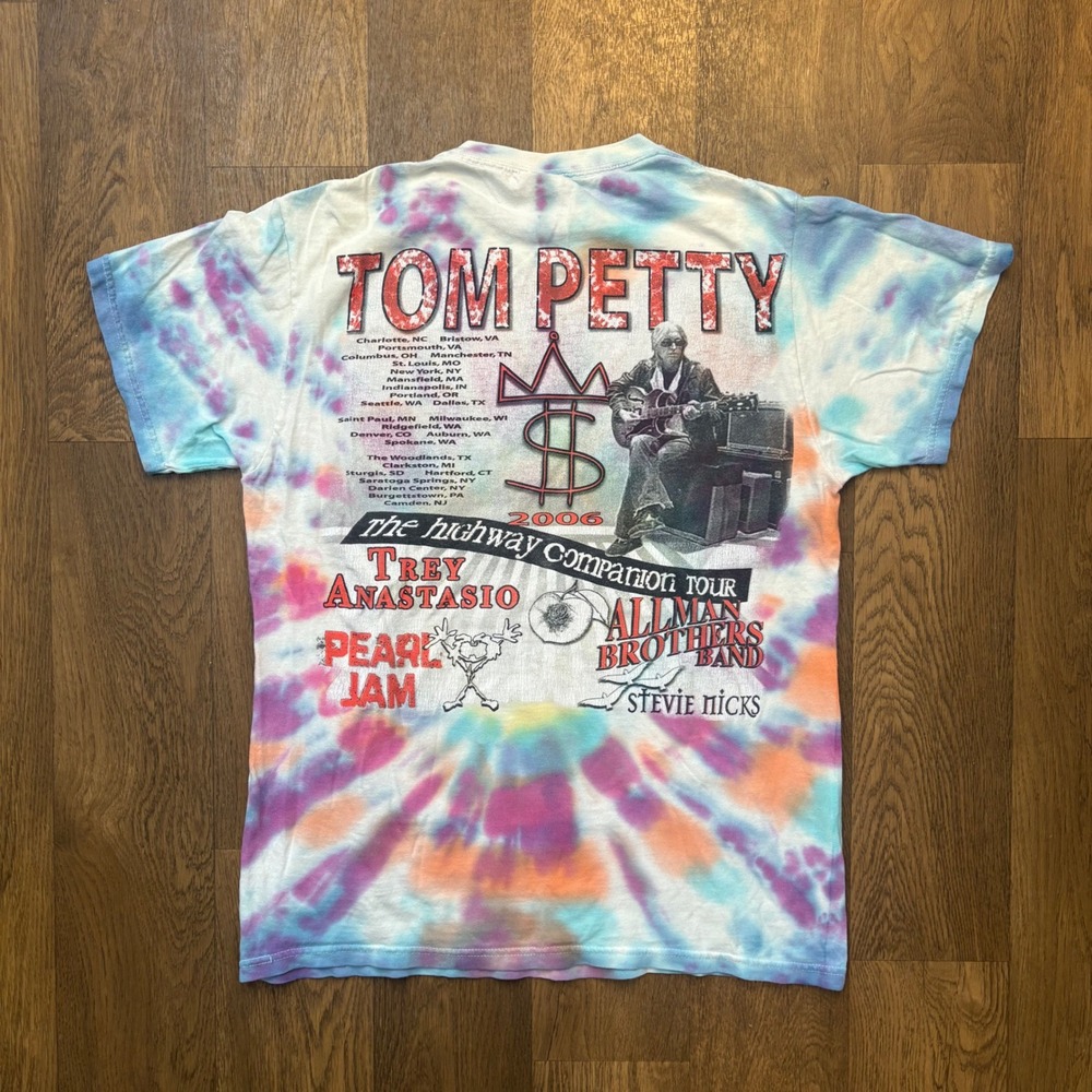 Vtg Y2K 2008 Tom Petty and The Heart Breakers Companion Pearl Jam Tour Shirt